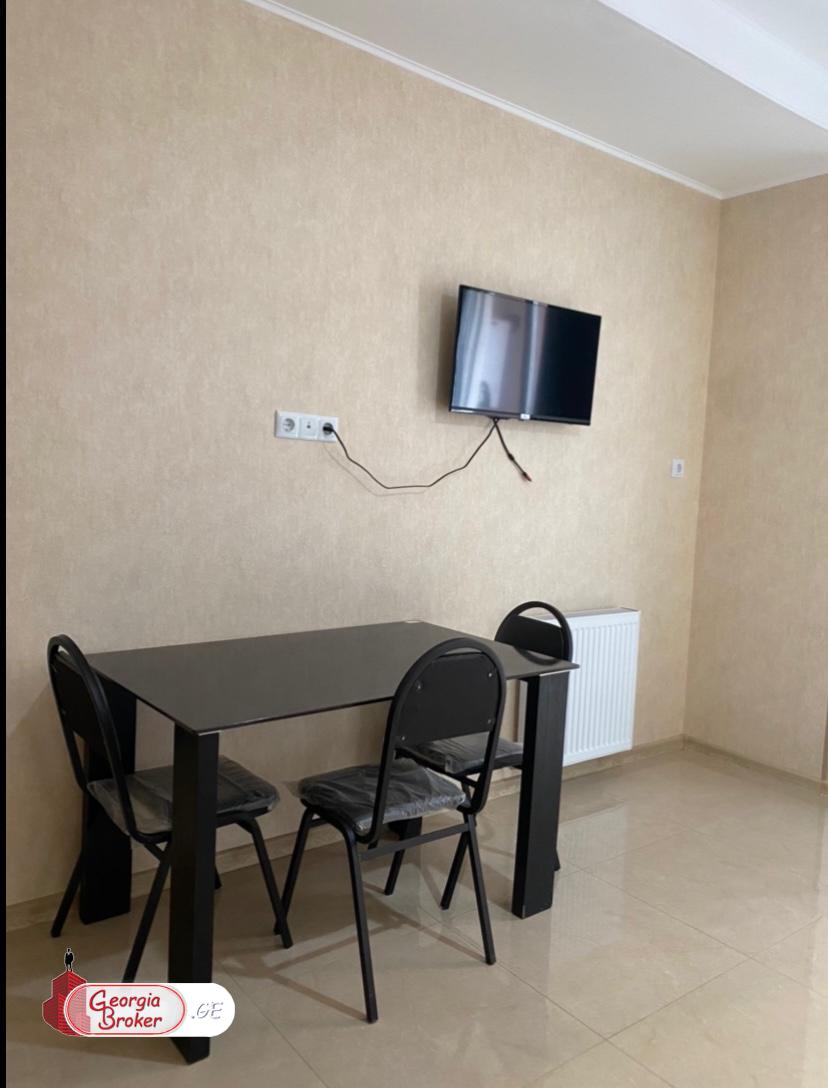 იყიდება ახალი გარემონტებული 2 ოთახიანი ბინა